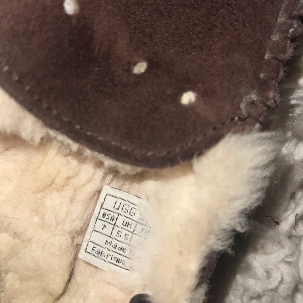 Ugg slip ons - Picture 3 of 4